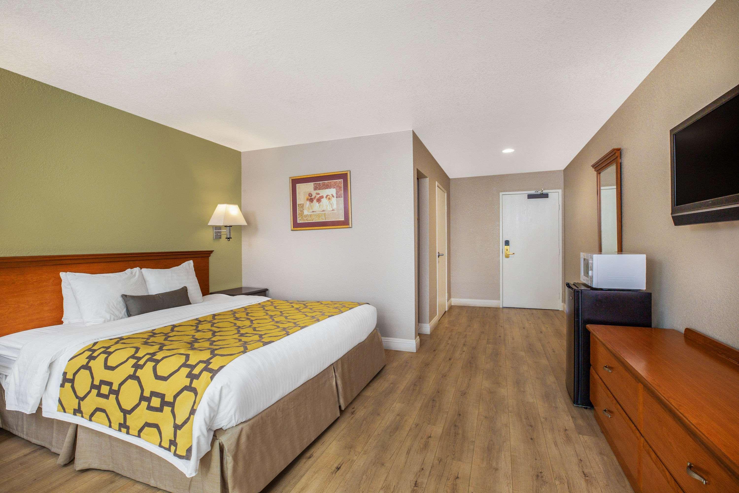 Baymont By Wyndham Tehachapi Hotel Ngoại thất bức ảnh