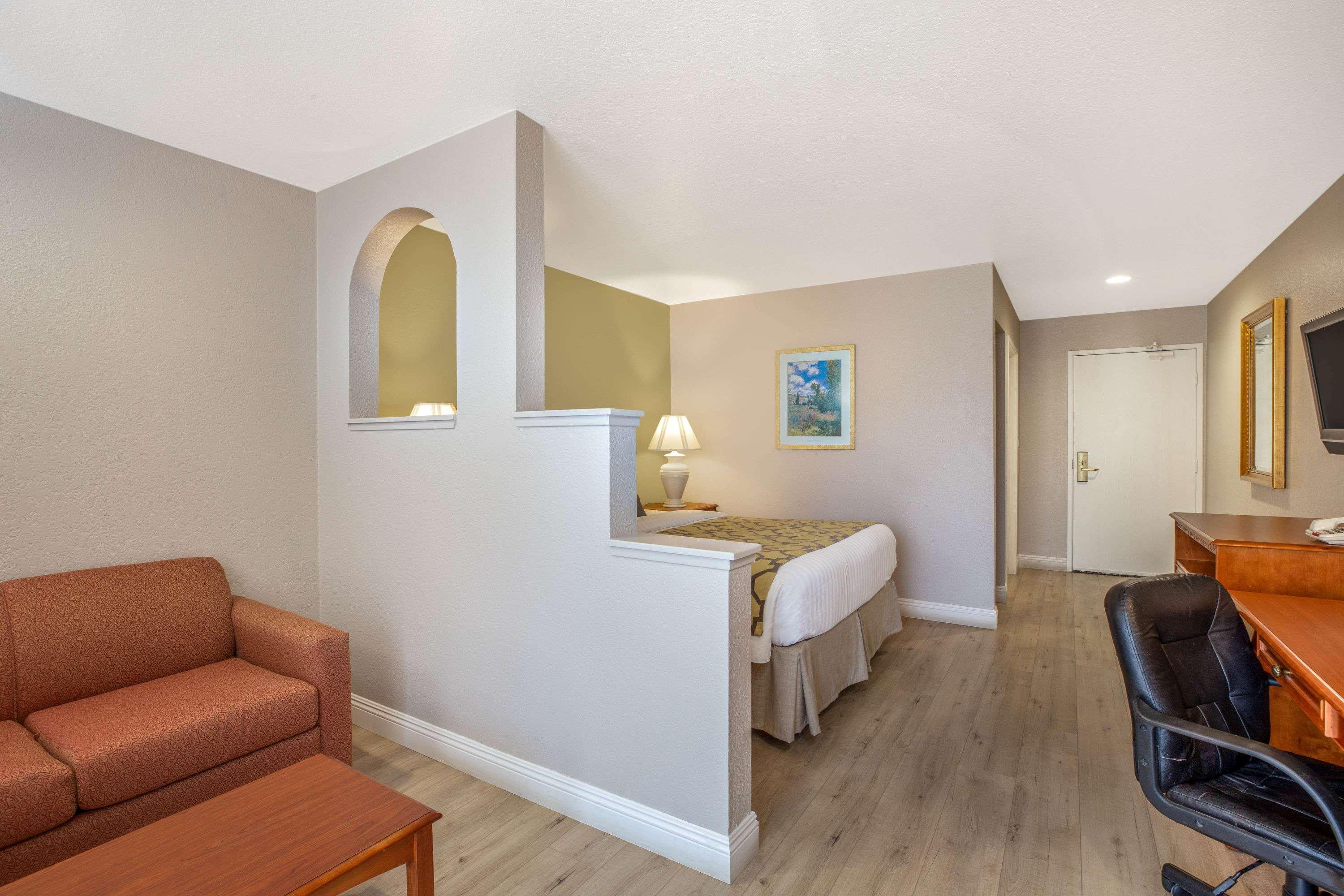 Baymont By Wyndham Tehachapi Hotel Ngoại thất bức ảnh