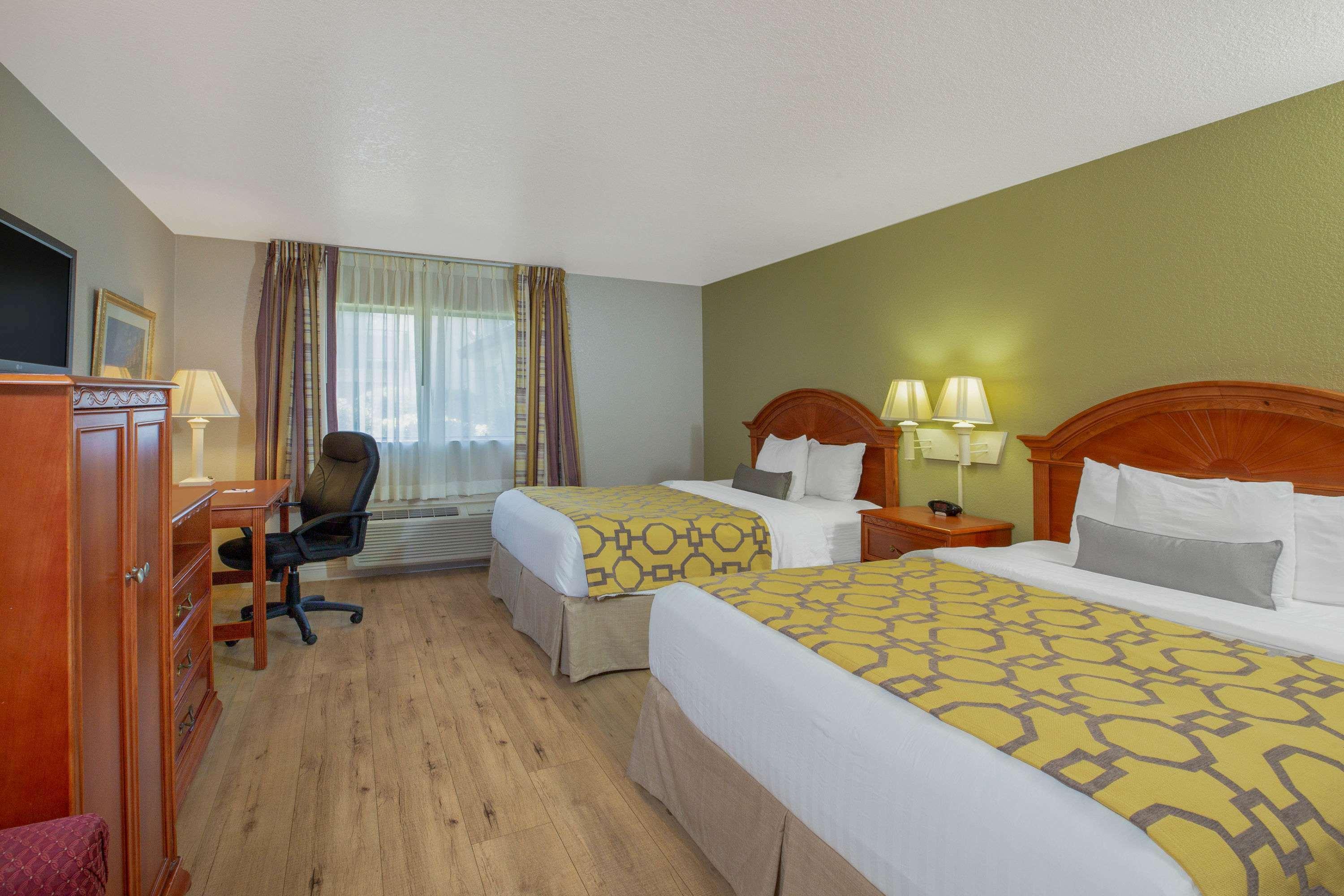 Baymont By Wyndham Tehachapi Hotel Ngoại thất bức ảnh
