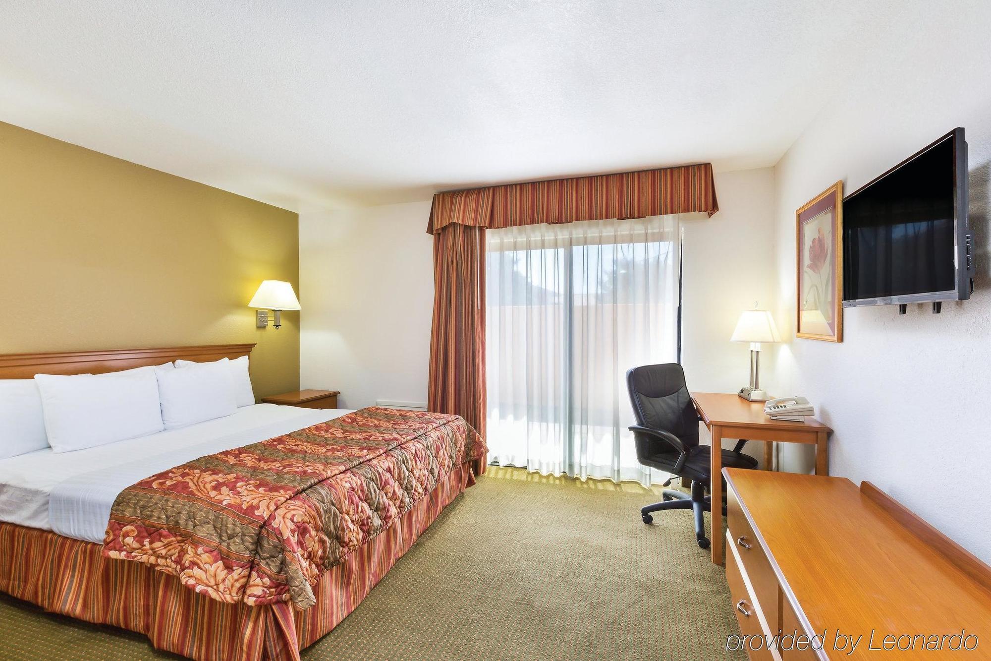 Baymont By Wyndham Tehachapi Hotel Ngoại thất bức ảnh