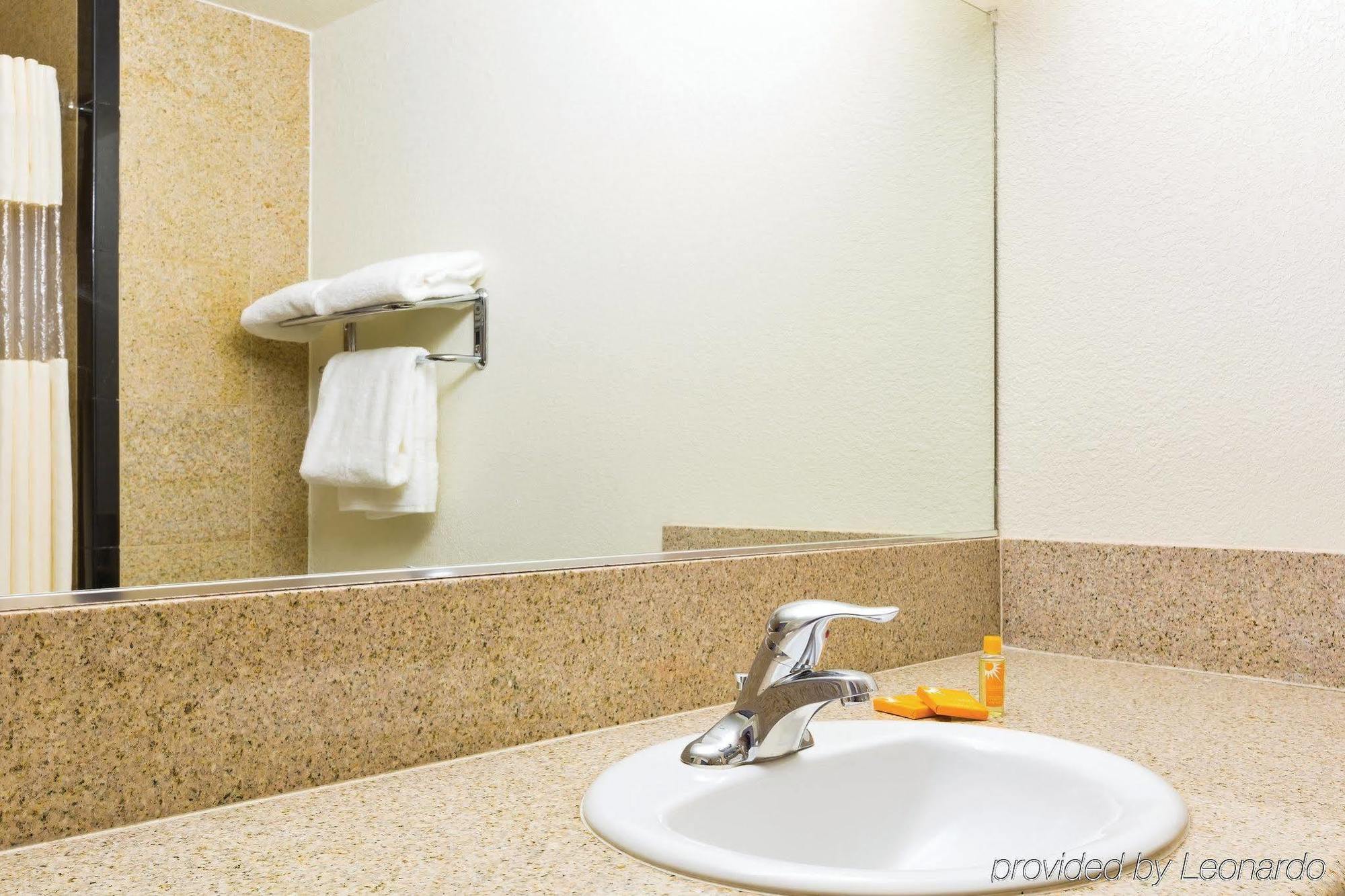 Baymont By Wyndham Tehachapi Hotel Ngoại thất bức ảnh